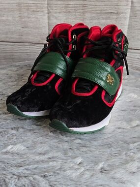 Vlado Footwear Sneakers, Big Kids Size 5